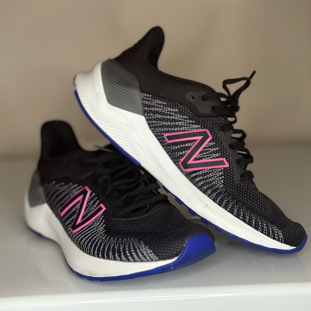 9.5 New Balance Ventr - Picture 3 of 5